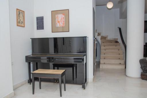 Theodore'S Maisonette Next To The Metro Station Athènes Extérieur photo
